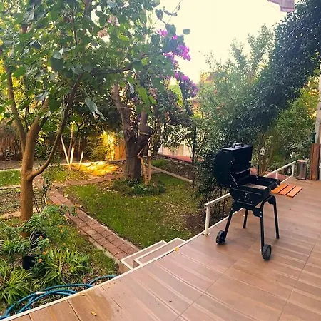 Paradise Garden On The Island * Heybeliada